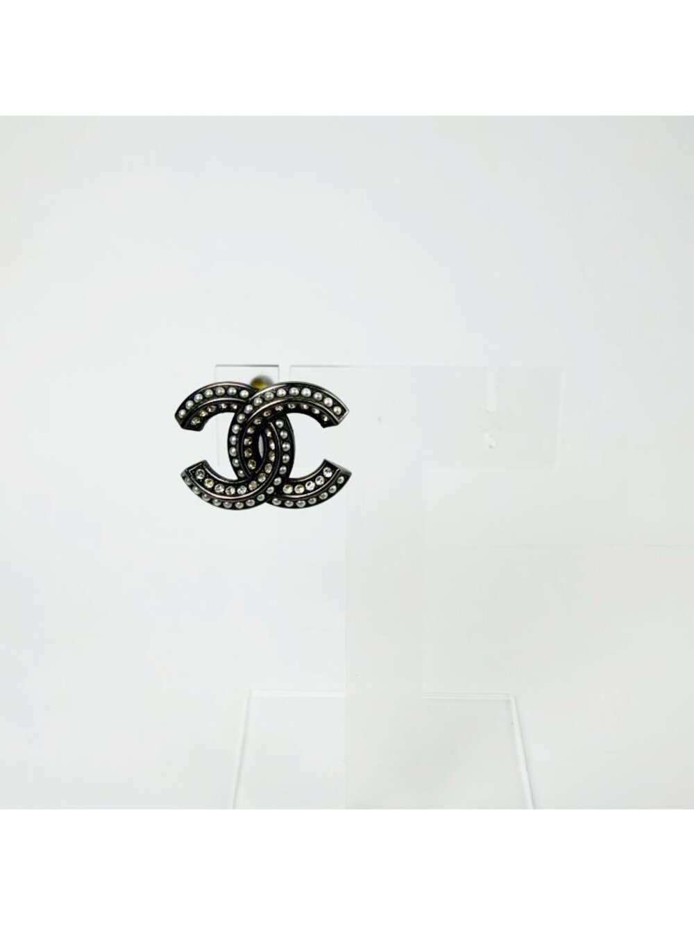 Chanel CC Logo Rhinestone Clip-On Single Earrings Plated Silver Clear Vintage
